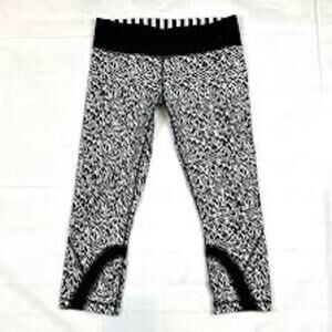 Lululemon black & white Run Inspire cropped leggings